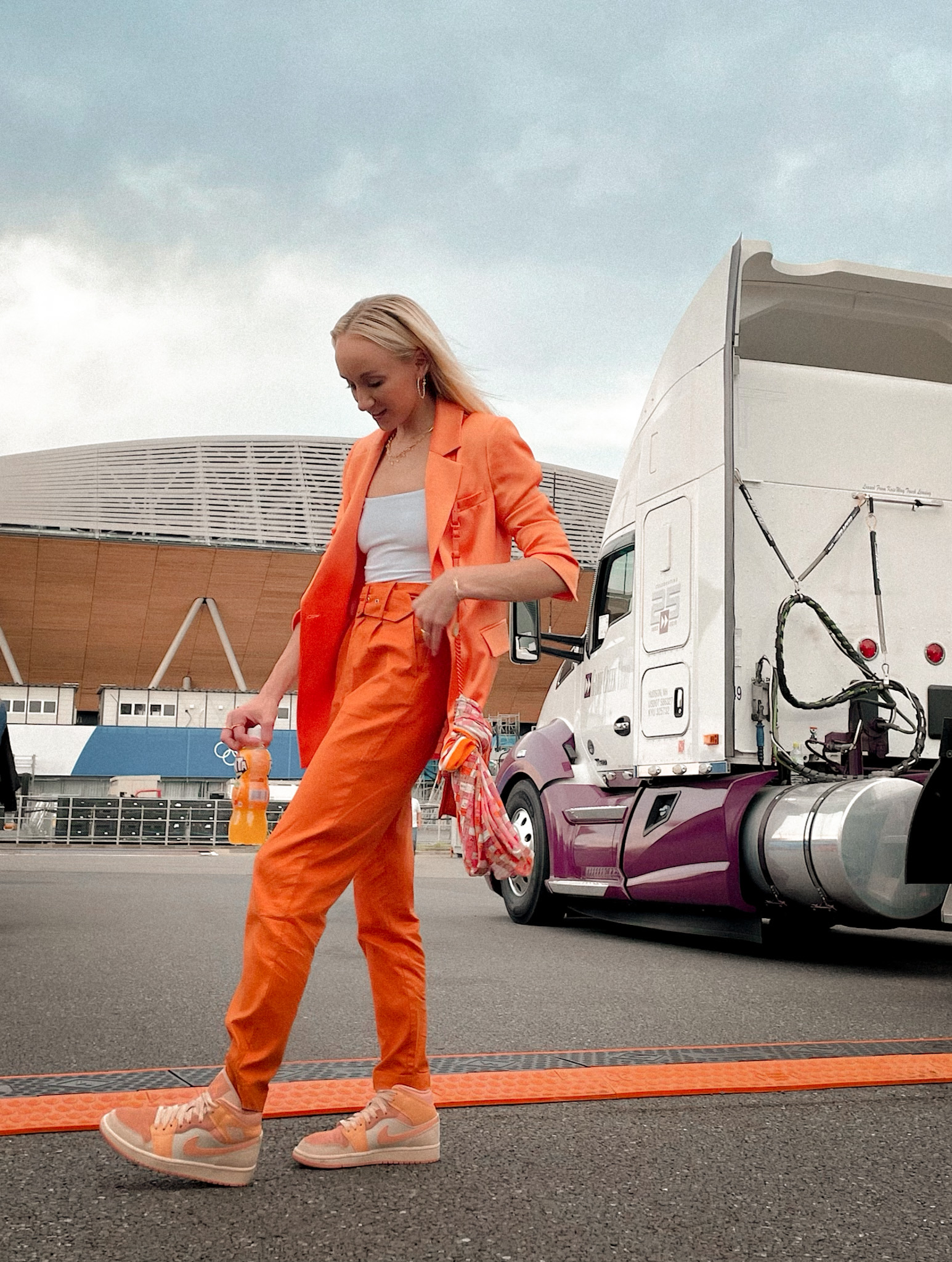 Read more about the article 5 Colorful Spring Blazers – Nastia Liukin