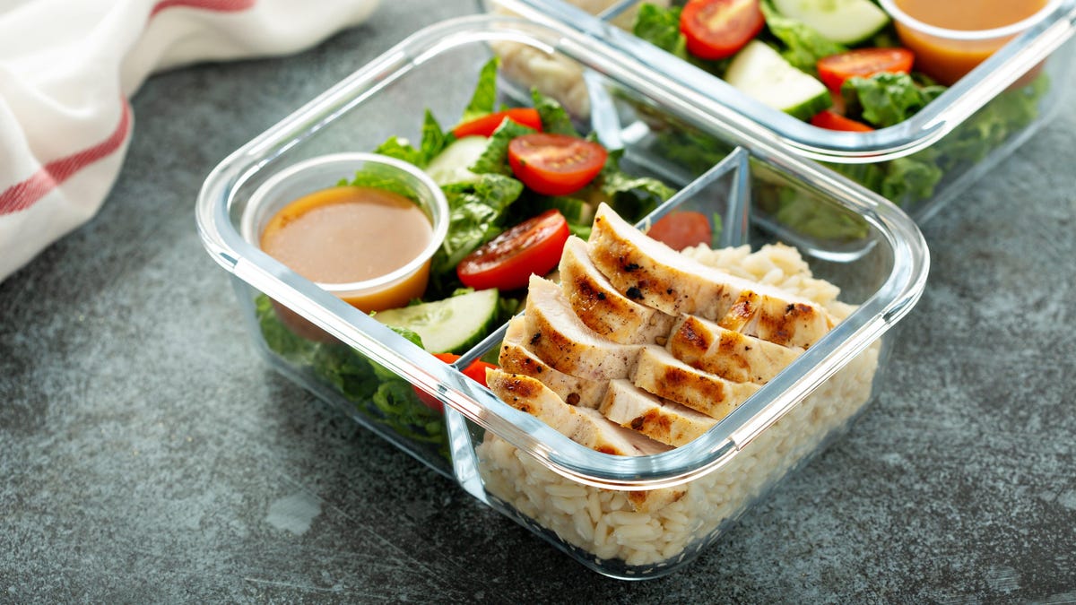 Read more about the article How to Start Meal Prepping Without It Taking Over Your Life